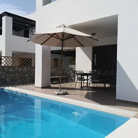 Дом отдыха 3 Bed In Village Лардос