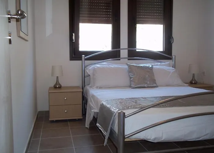 3 Bed In Village Semesterbostad *