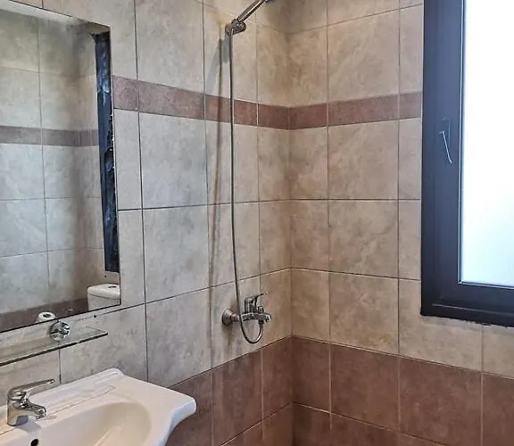 3 Bed In Village Semesterbostad Lardos